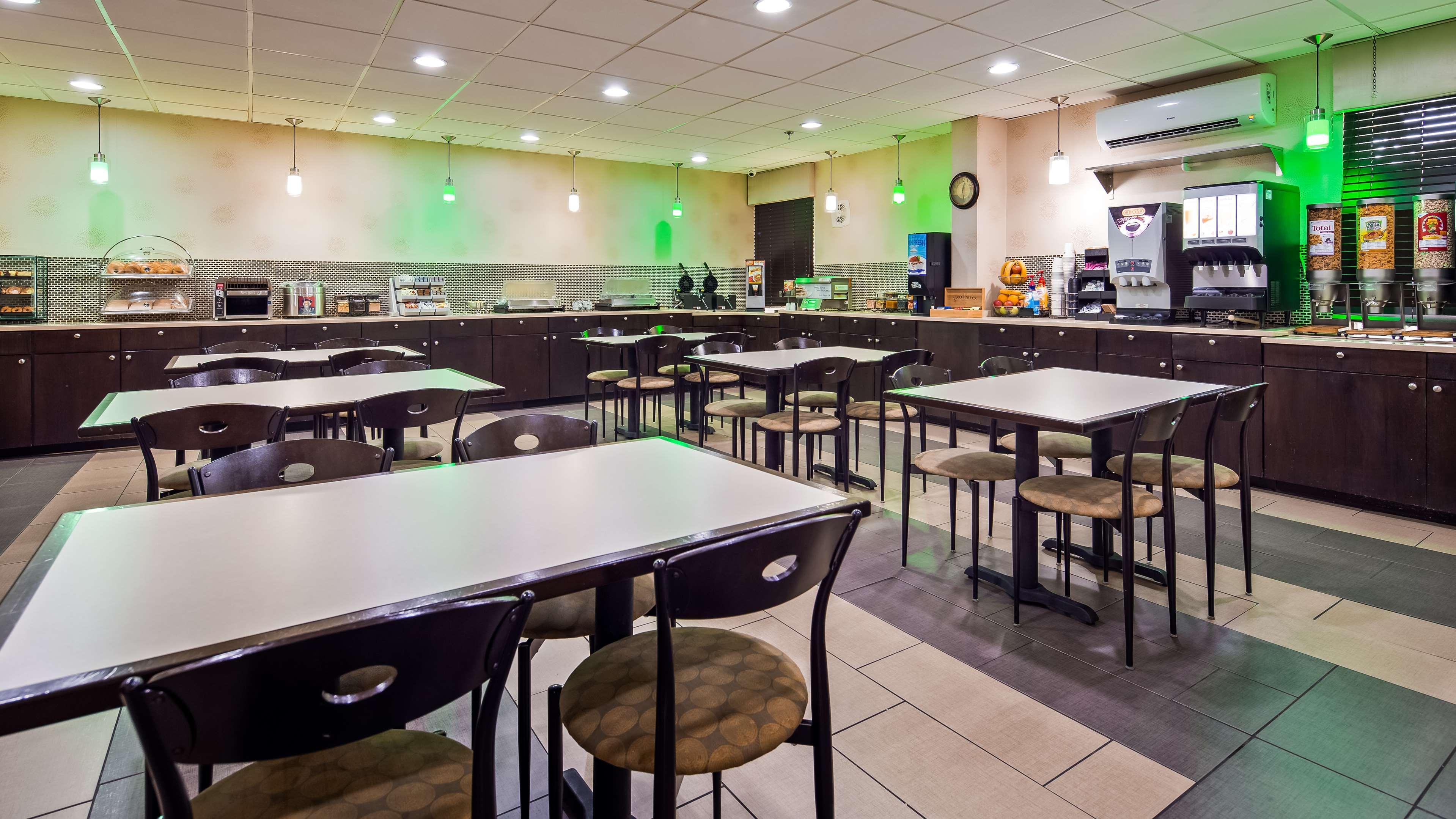 Best Western Plus Richmond Sandston Dış mekan fotoğraf